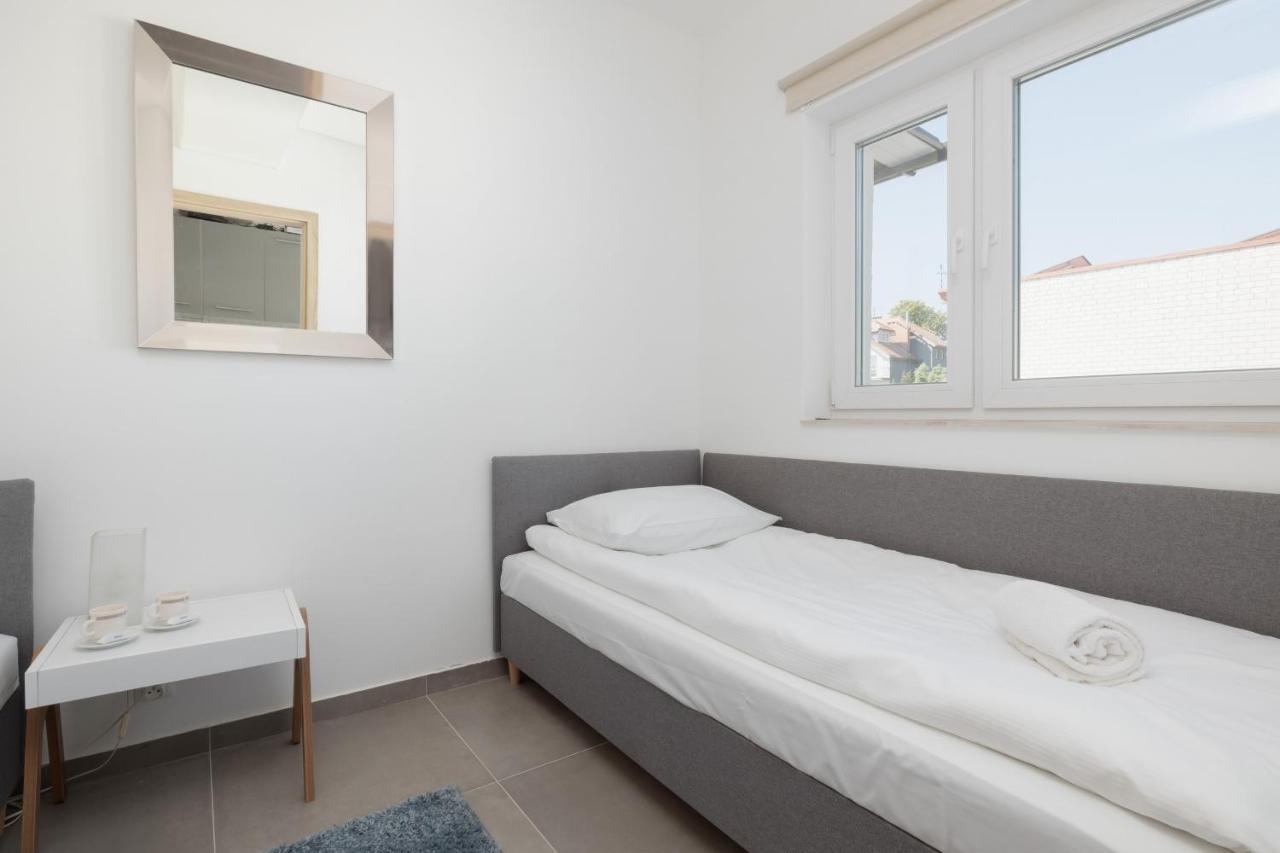 Sloneczna Apartment Mielno Uniescie By Noclegi Renters Exterior photo